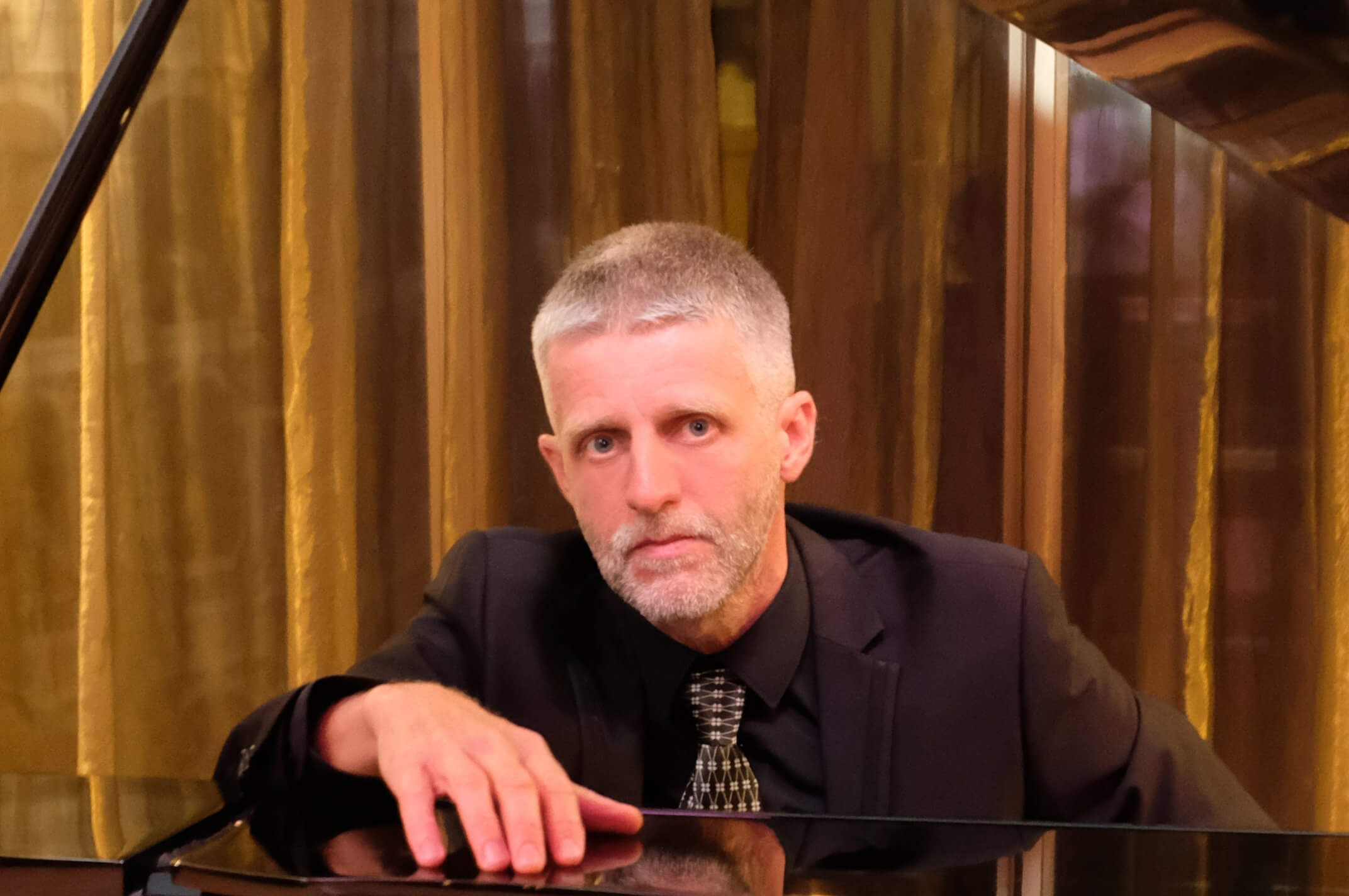 SOLO PIANO, Rockys Entertainment, event management goa, Rockys Entertainment artist