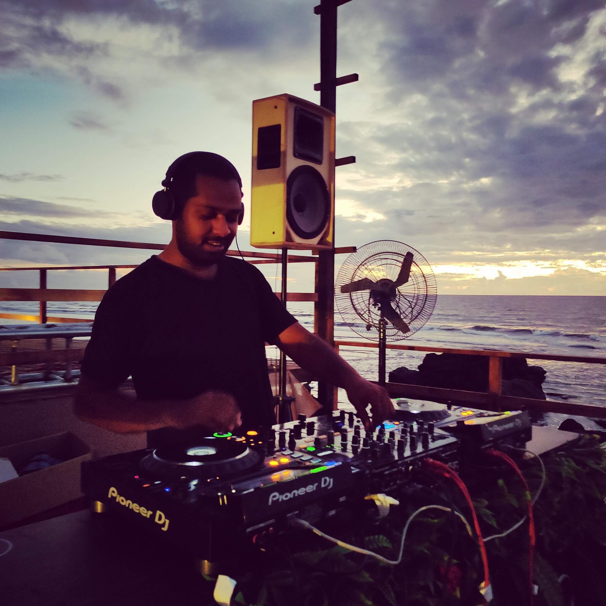 DJ, Rockys Entertainment, event management goa, Rockys Entertainment artist